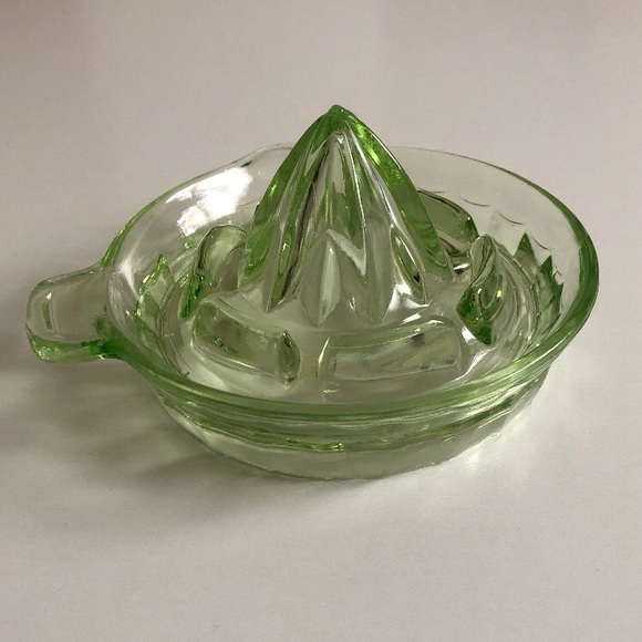 Vintage Green Depression Glass Juicer - Picture 6 of 7
